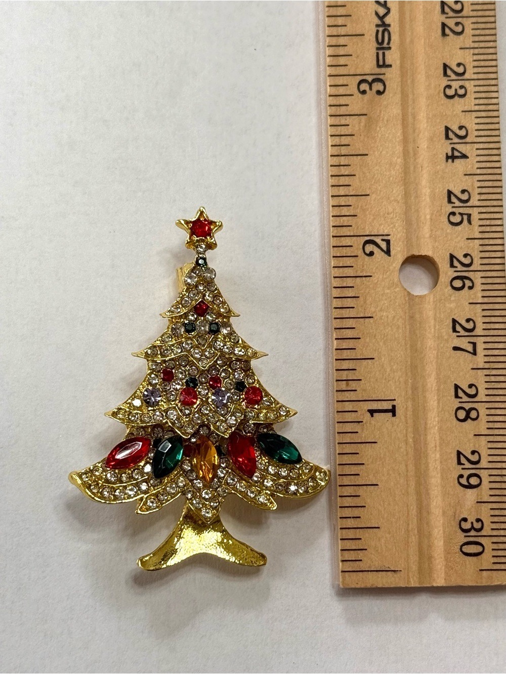Gold-Tone Red Green Clear Crystal Christmas Tree Brooch New - Picture 2 of 4